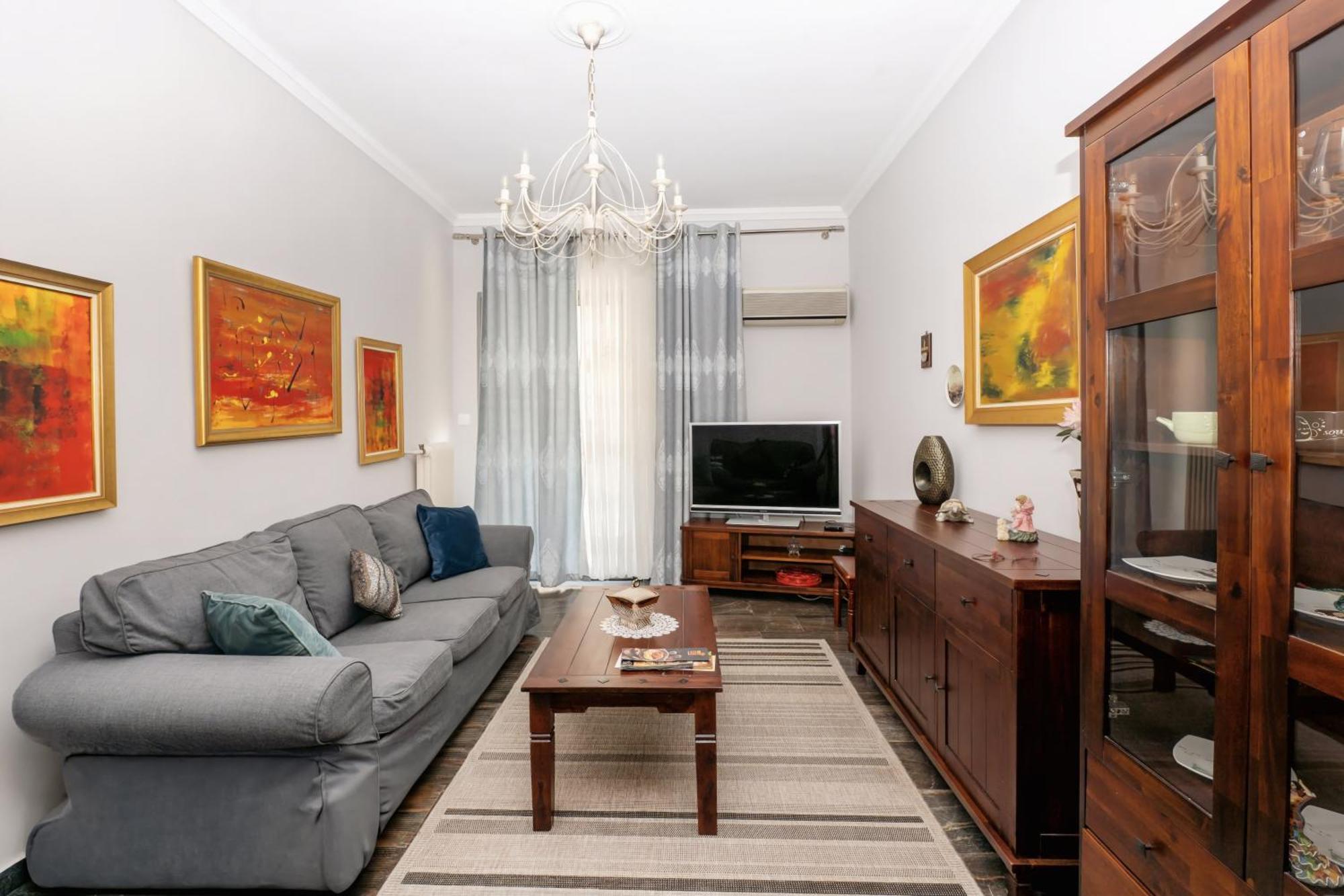 Апартаменты Charming & Authentic Gem - Walk To Port & Shops! Патра Экстерьер фото