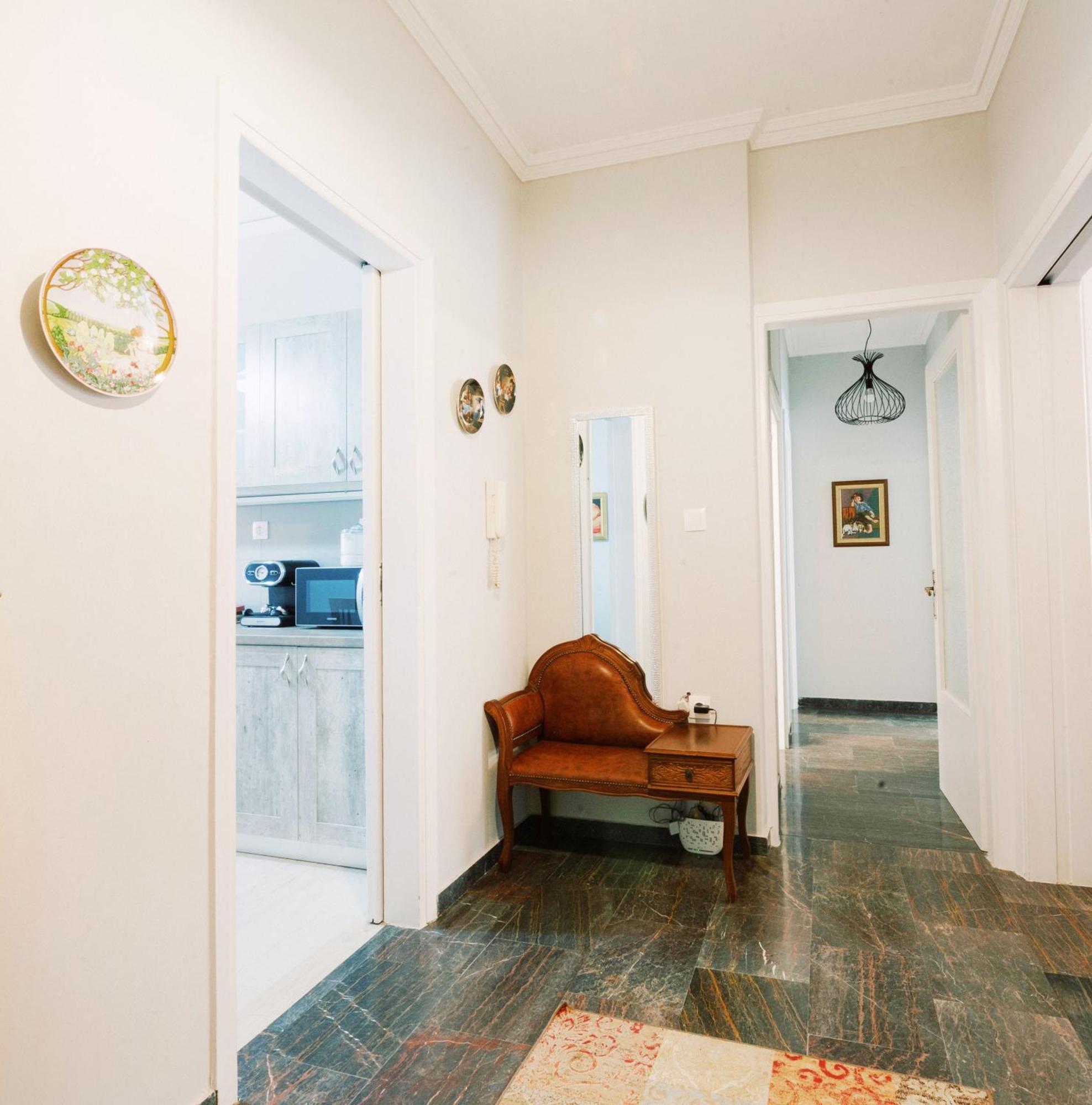 Апартаменты Charming & Authentic Gem - Walk To Port & Shops! Патра Экстерьер фото